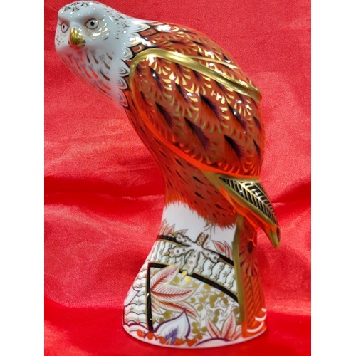 Royal Crown Derby Red Kite Paperweight with Gold Stopper