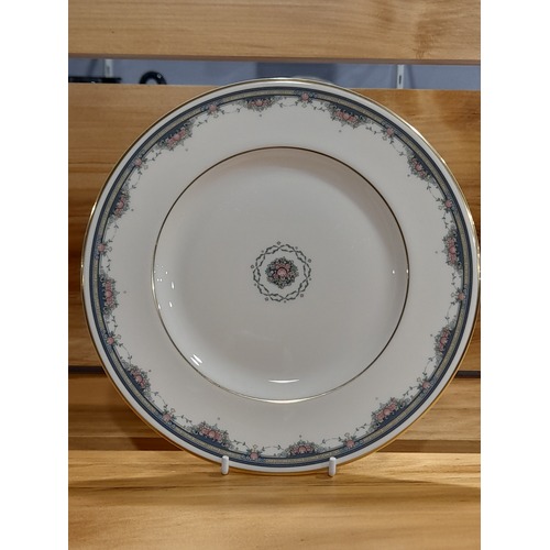 Royal Doulton Albany English Fine Bone China 20.5 cm Entrée/Salad Plate - CLEARANCE