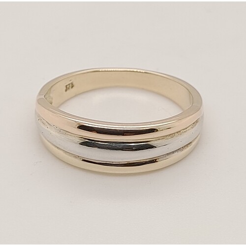 9 Carat Three Tone Gold Dress Ring AUS Size O½