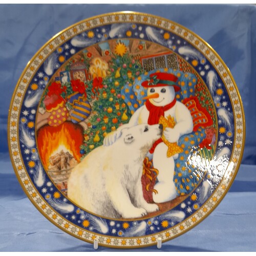 Royal Worcester 2001 Christmas Tales 20.5cm Salad Plate