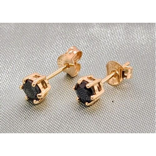 9 Carat Yellow Gold Natural Blue Sapphire Stud Earrings