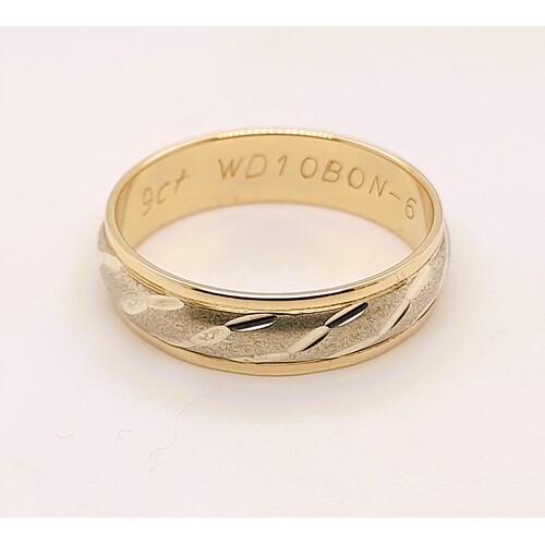 9 Carat Two Tone Yellow White Gold Patterned Satin Finished Ring AUS Size X