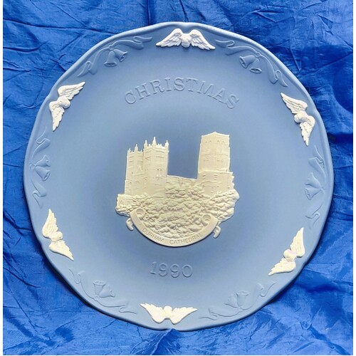 Wedgwood 1990 Durham Cathedral 19cm White on Blue Jasperware Plate